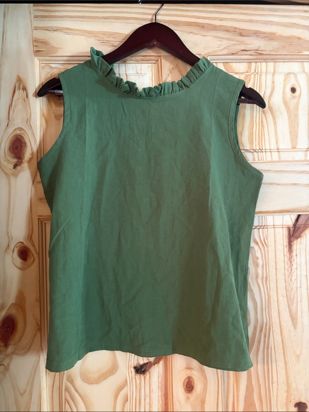 Sleeveless Ruffle Neck Tank Top - Green